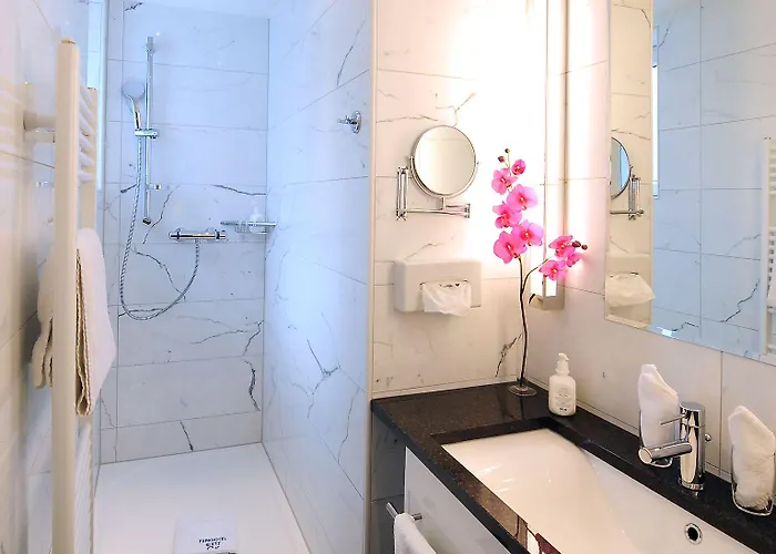 Sletz Parkhotel Szálloda